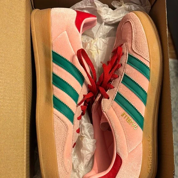 Adidas Gazelle Pink with Green Stripes - Picture 3 of 4